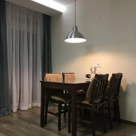 アパート Apartman *