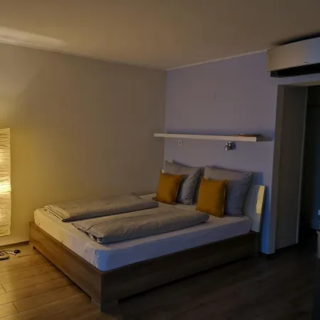 Apartman アパート タポルツァ