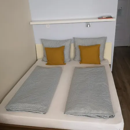 アパート Apartman タポルツァ