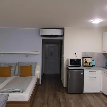 アパート Apartman タポルツァ